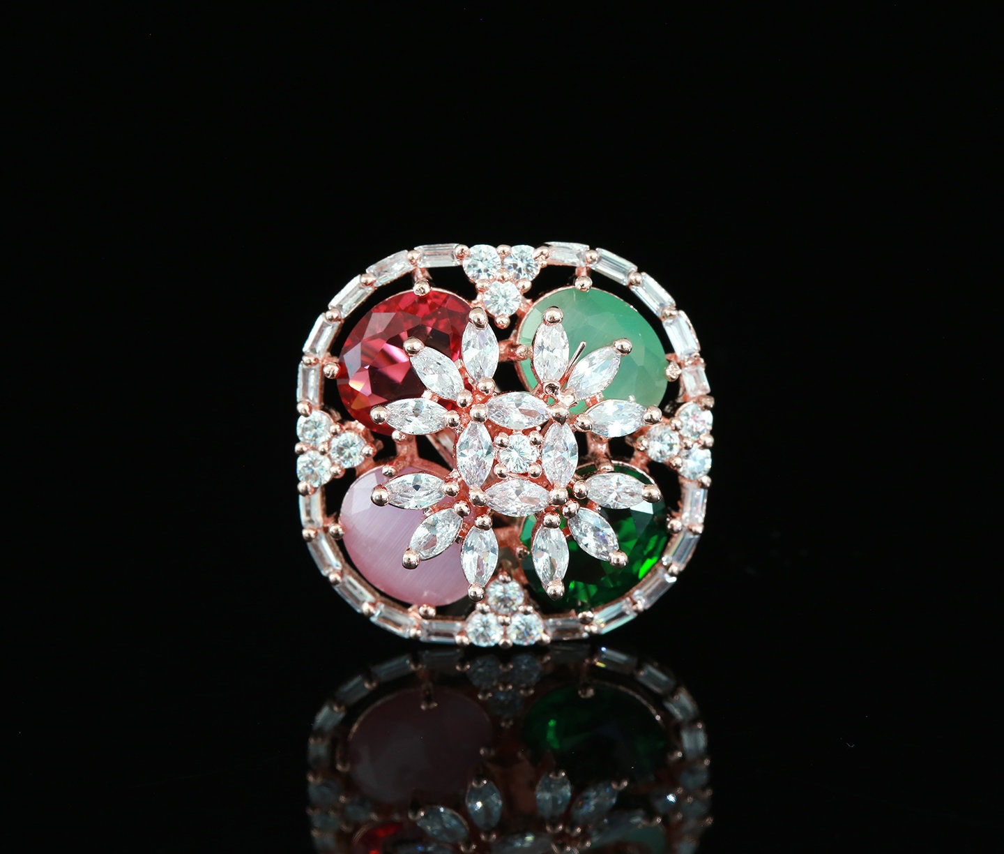 Buy 22Kt Gold Multi Stone Vanki Design Ladies Ring 96VJ4791 Online from  Vaibhav Jewellers